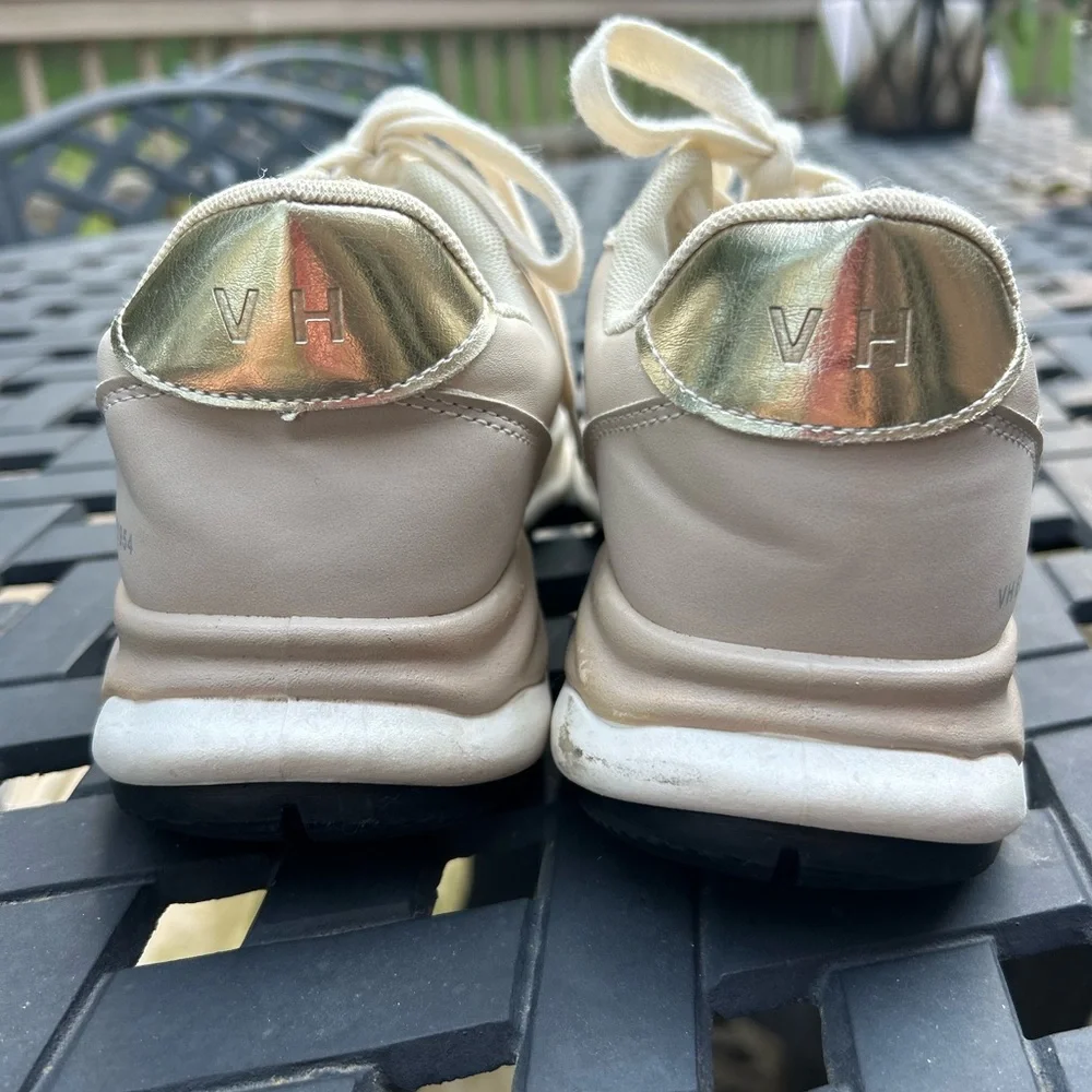 Vintage Havanna Run Women’s Cream and Gold Star Sneakers - Picture 7 of 13